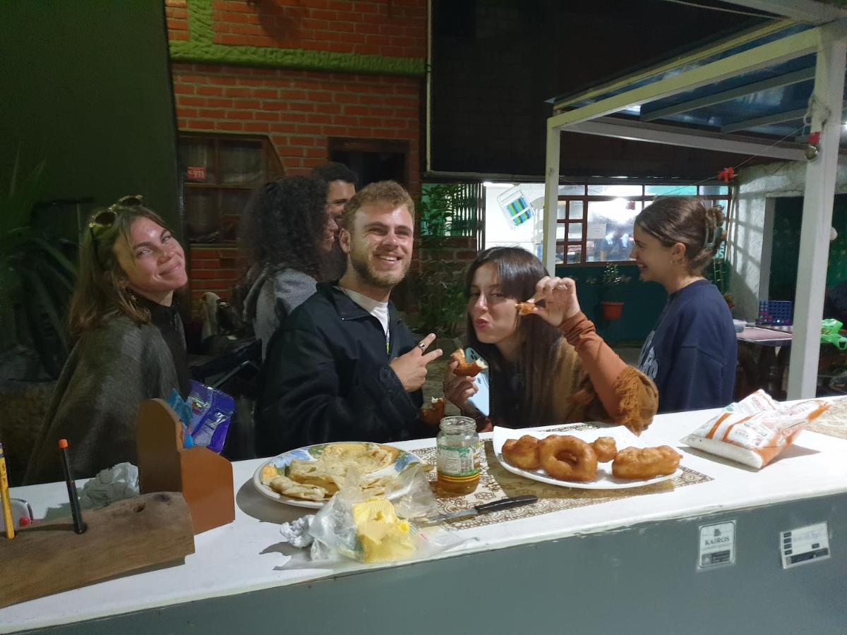 Hostal Inti Raymi Backpackers Baños Dış mekan fotoğraf